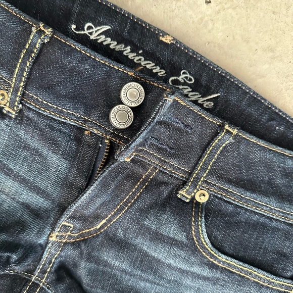 Denim Shorts American Eagle Low Waist Size 0 - Picture 3 of 5